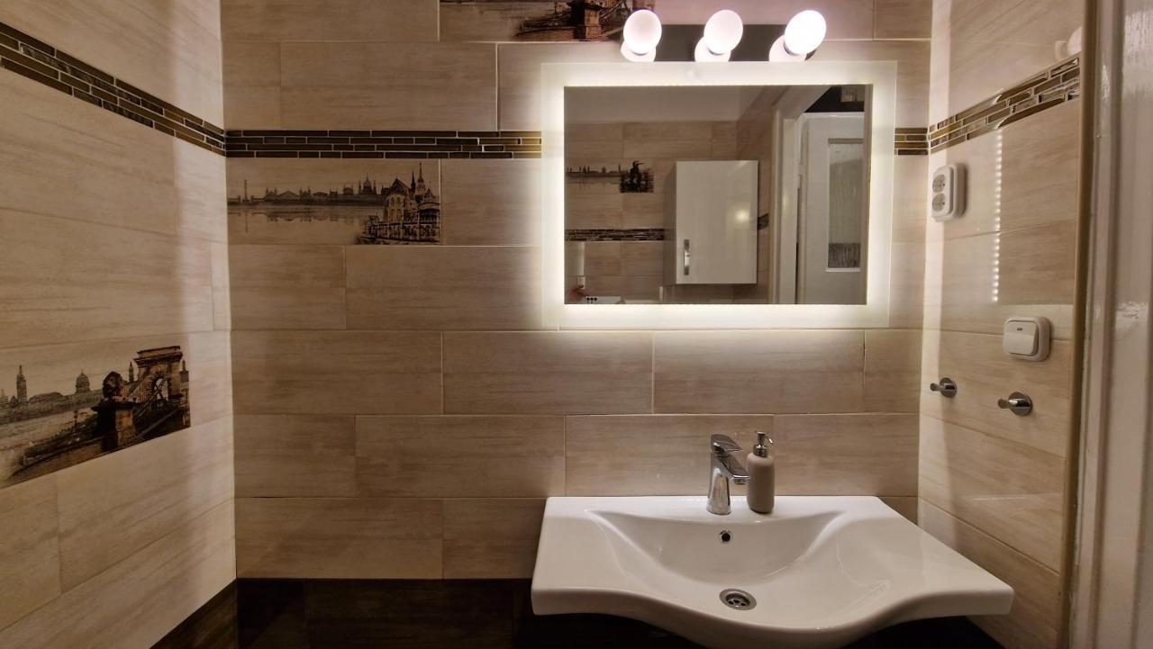 Parliament View Apartment Budapest Ngoại thất bức ảnh