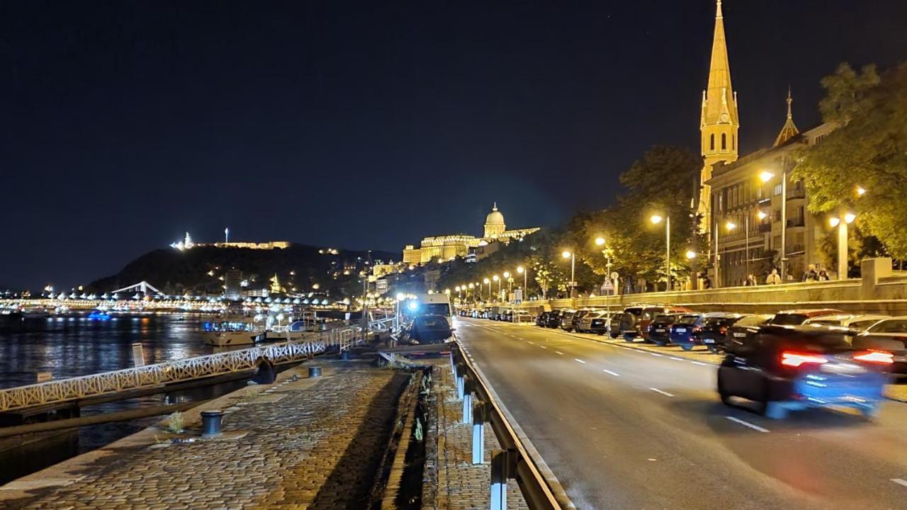Parliament View Apartment Budapest Ngoại thất bức ảnh